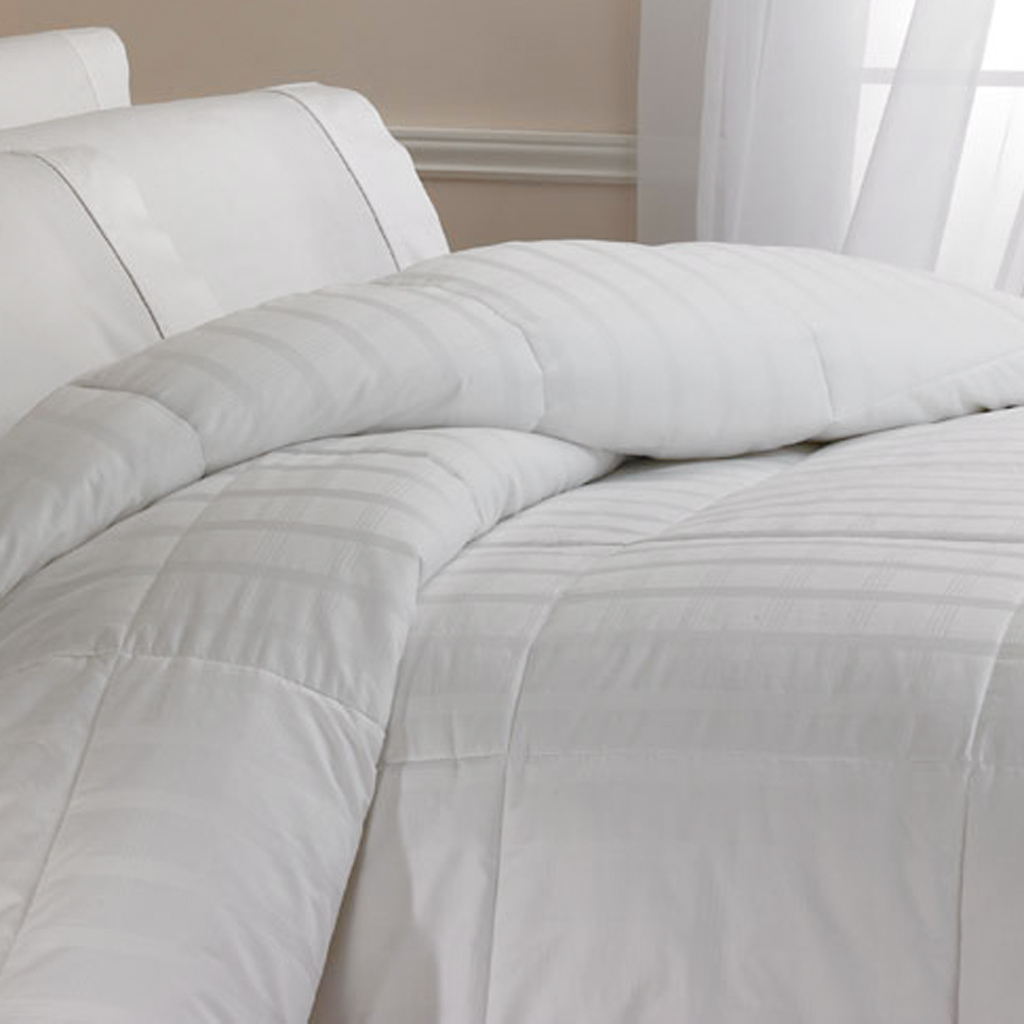 

Comfort Classics - 400TC Down Alt Comf Comforter - White - King