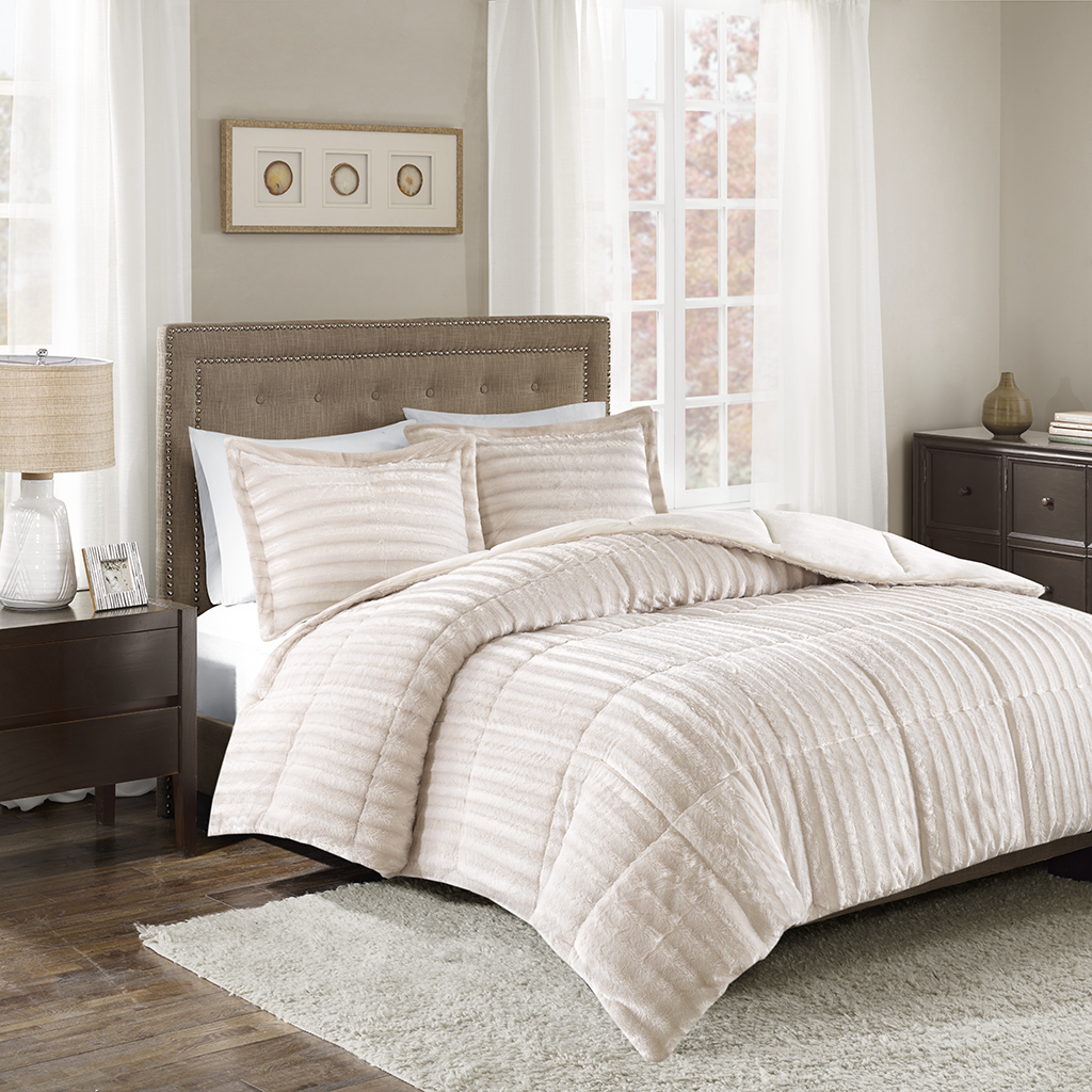 

Madison Park - Duke Faux Fur 3 Piece Comforter Set - Champagne - Full/Queen