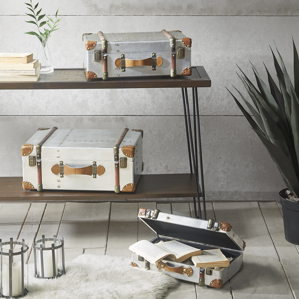 

INK+IVY - Bowery Vintage Trunk Set - Silver - See below