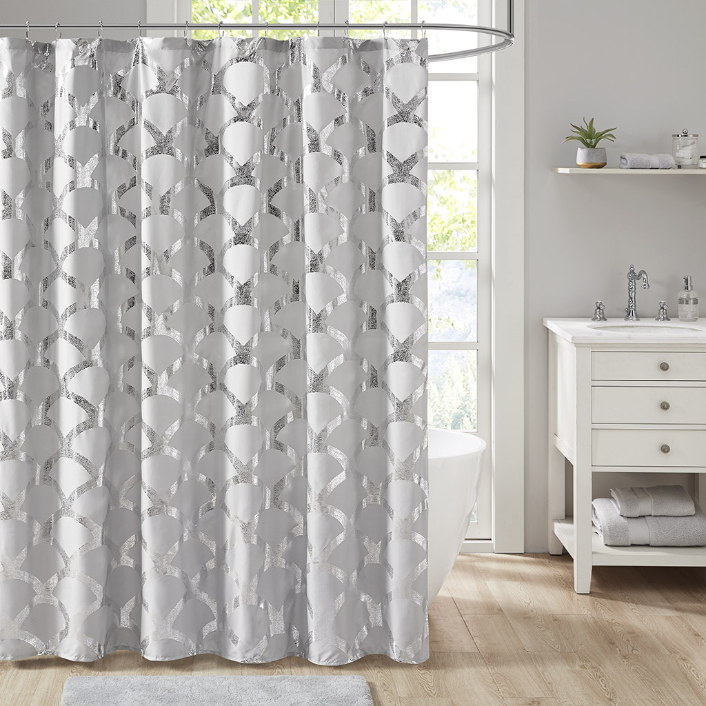 

Intelligent Design - Lorna Metallic Scallop Shower Curtain - Gray - 72x72