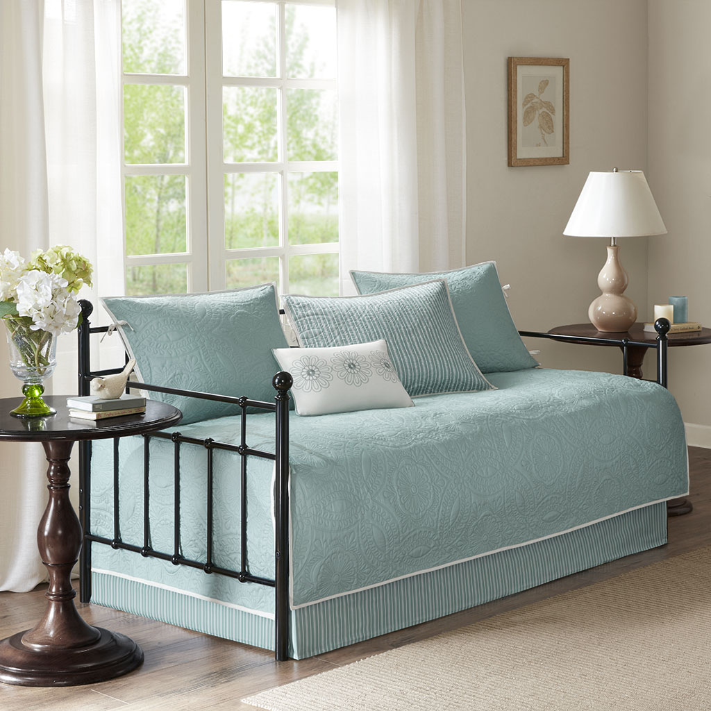 

Madison Park - Peyton 6 Piece Reversible Daybed Cover Set - Blue - Daybed