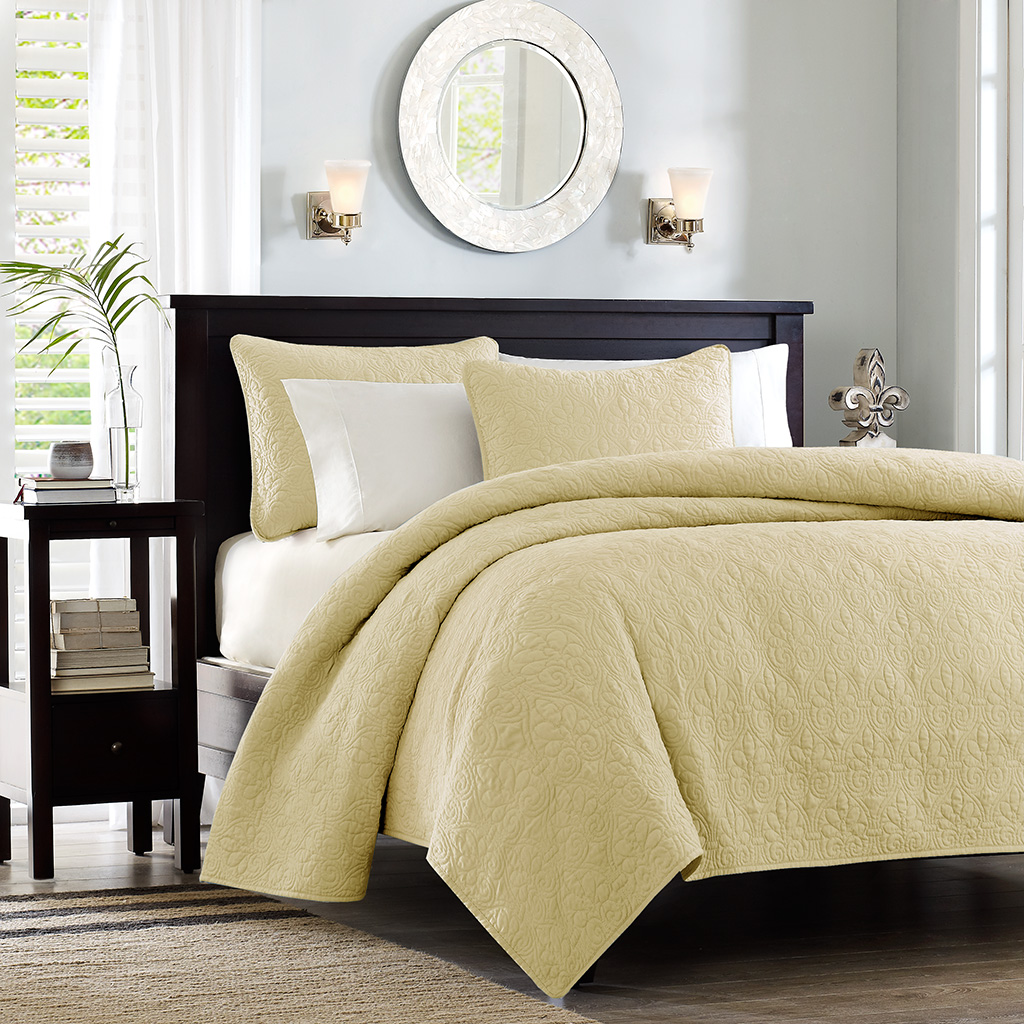 

Madison Park - Quebec Reversible Coverlet Set - Yellow - Full/Queen
