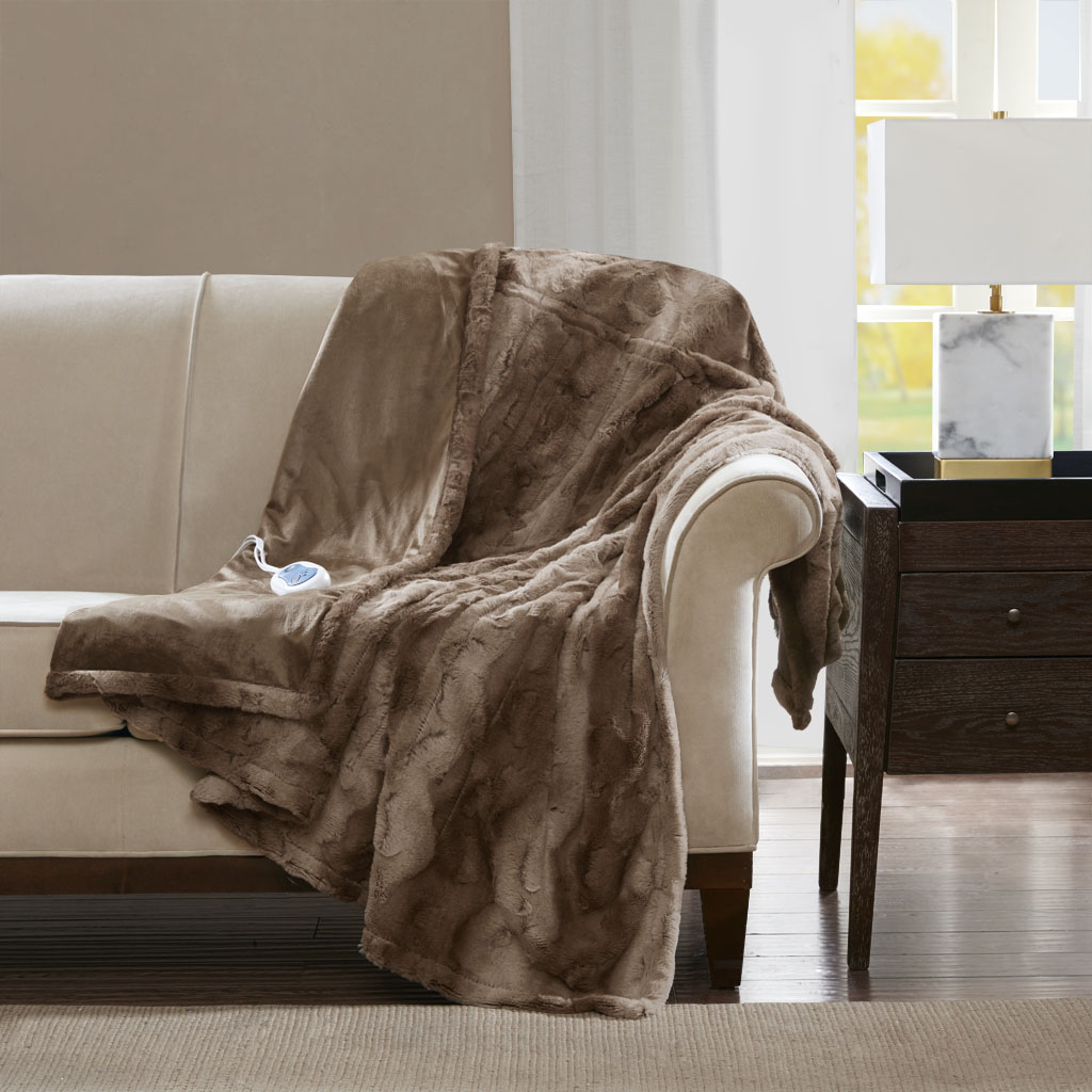 

Beautyrest - Zuri Oversized Faux Fur Heated Throw - Tan - 50x70