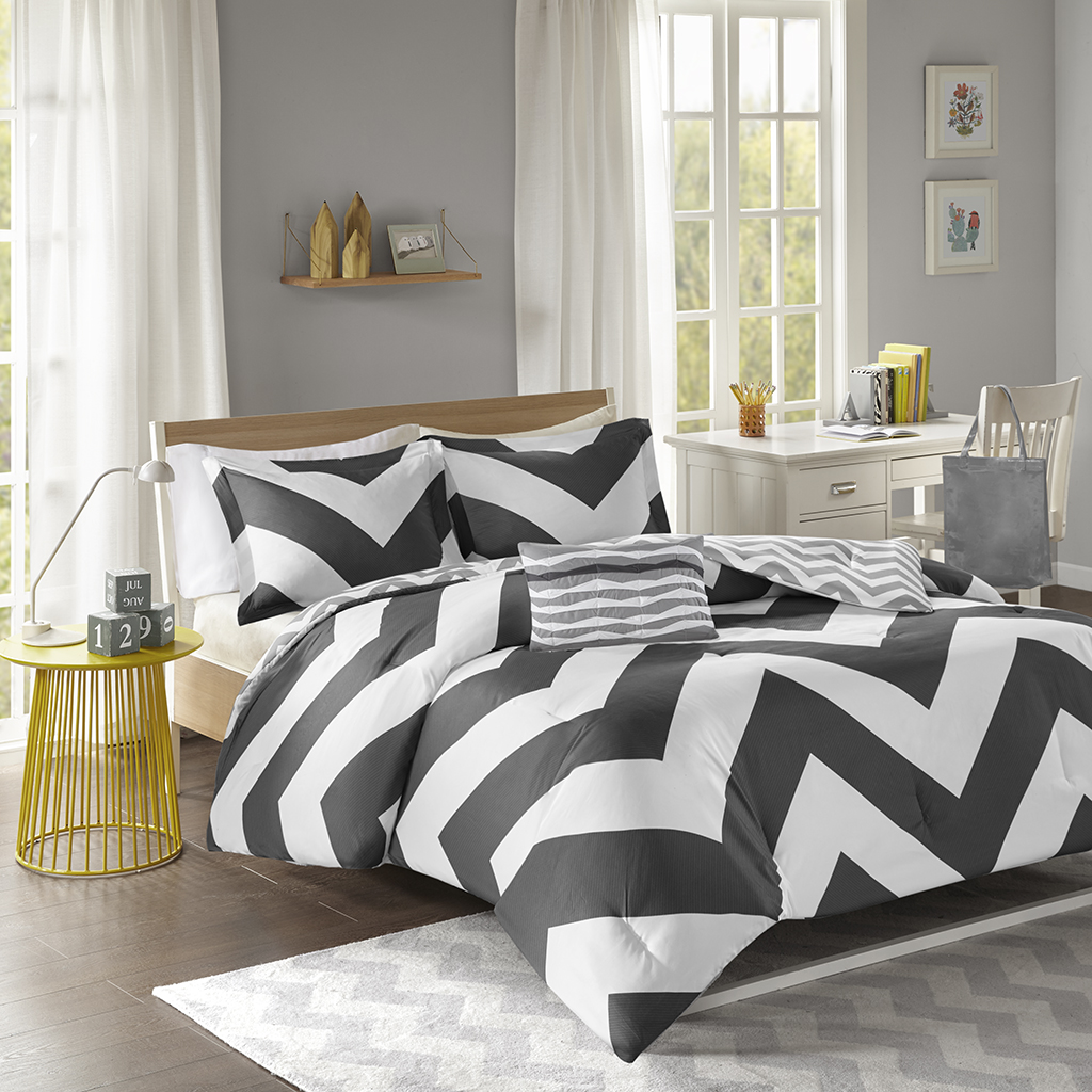 

Mi Zone - Libra Comforter Set - Black - Twin/Twin XL