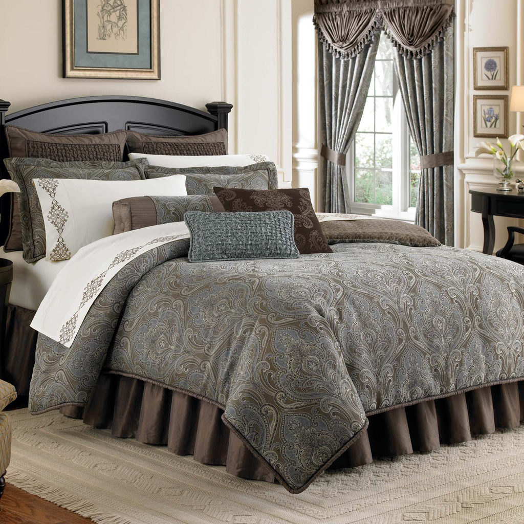 

Robert Allen - Sebastian 4 Piece Comforter Set - Multi - Full