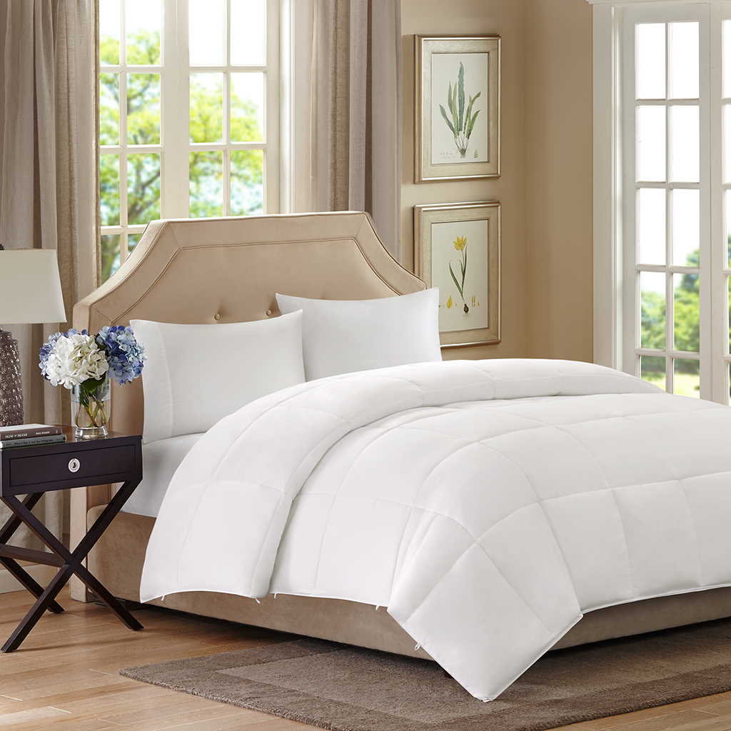 

Premier Comfort - Benton All Season 2 in 1 Down Alternative Comforter - White - Twin