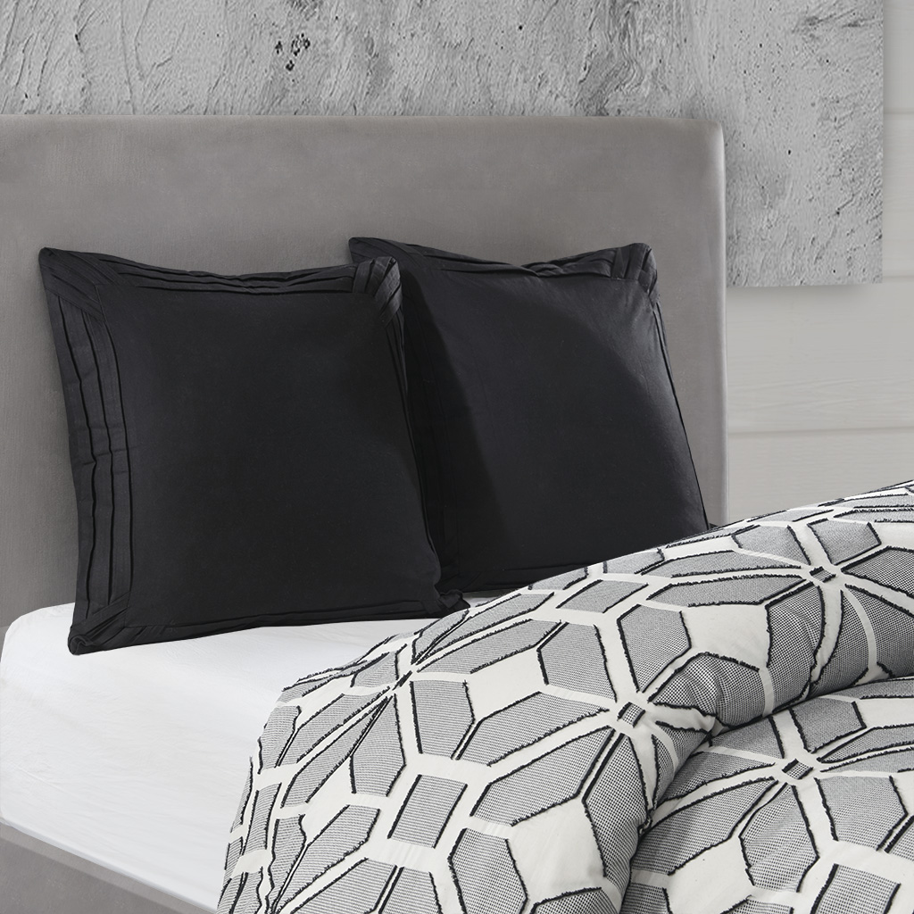 

N Natori - Tori Cotton Pleated Euro Sham - Black - 26x26