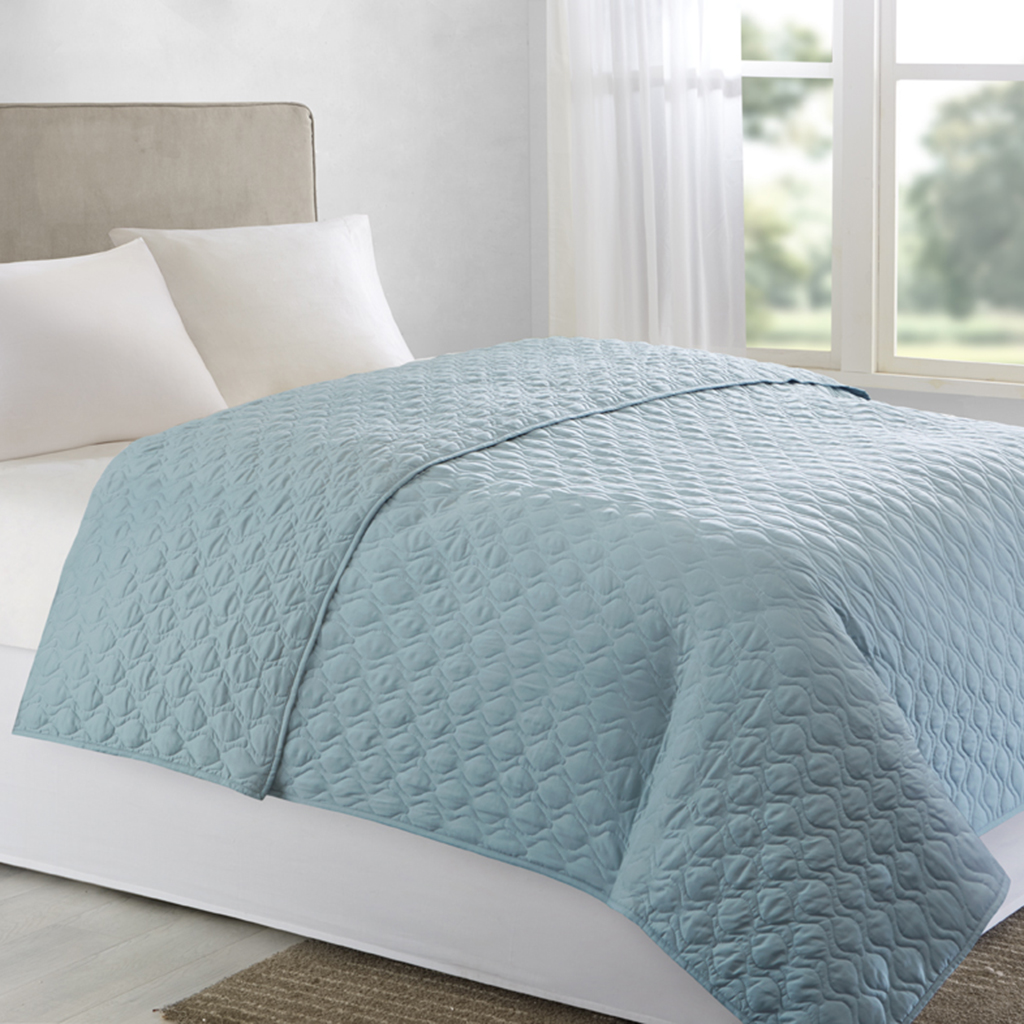 

Madison Park - Quilted Micro Fiber Blanket Blanket - Blue - King