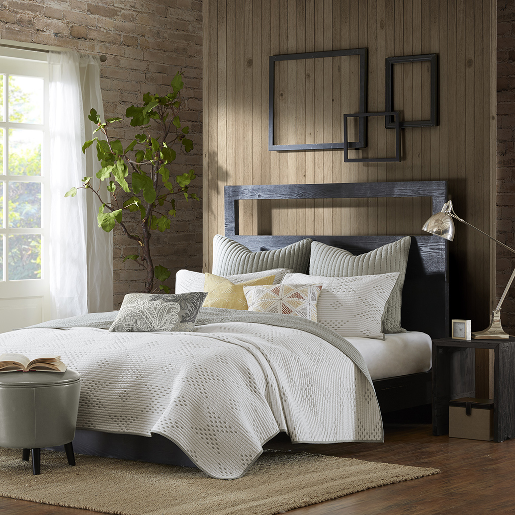 

INK+IVY - Pacific Coverlet Mini Set - Taupe - King