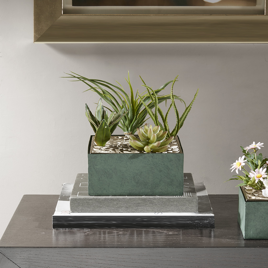 

Madison Park - Dacre Metal Vase - Green/Gold - Square