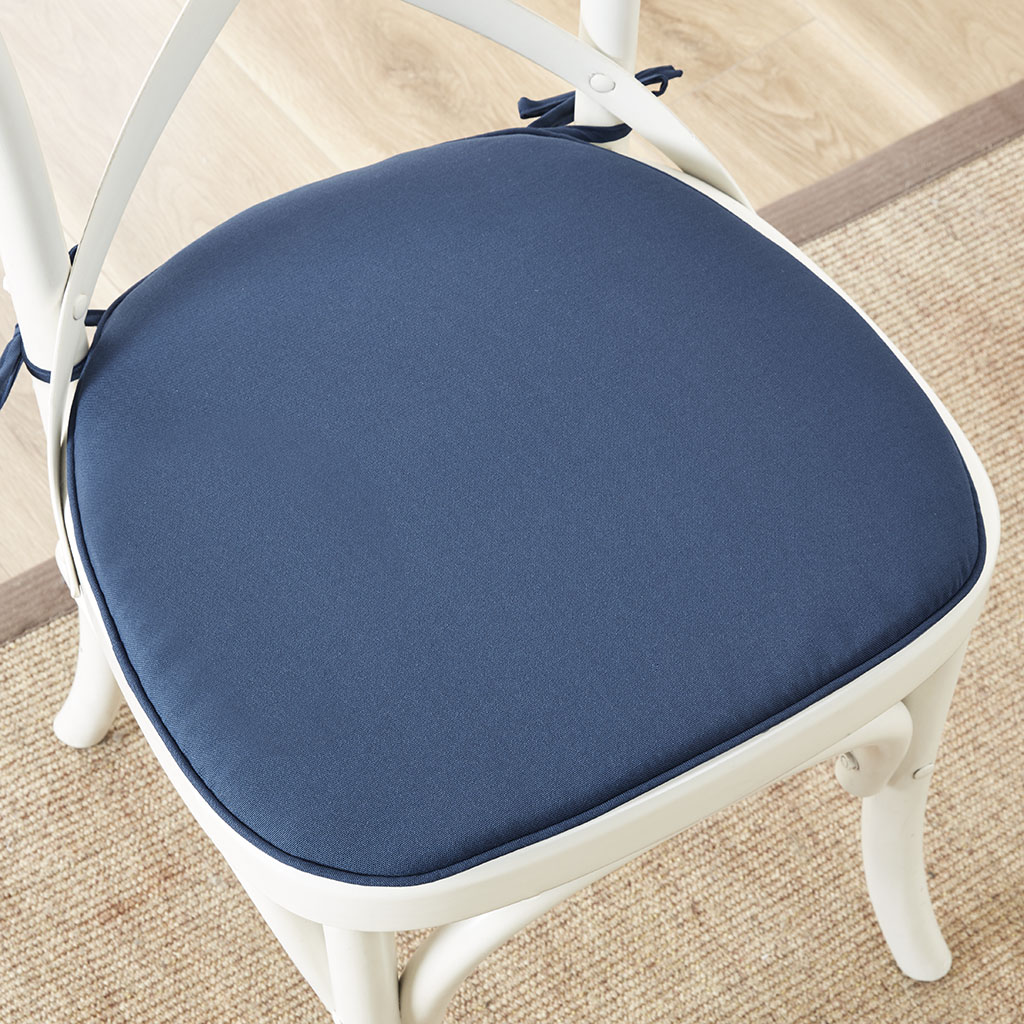

Madison Park - Pacifica Solid 3M Scotchgard Indoor/Outdoor Chair Pad Pair - Navy - 16x17x1