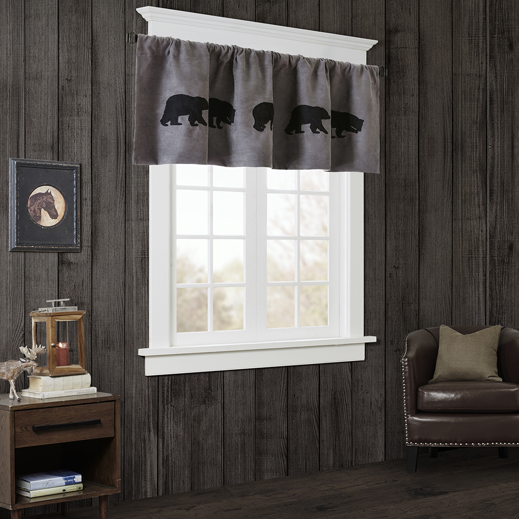 

Woolrich - Bear Faux Suede Valance - Grey/Black - 50x18