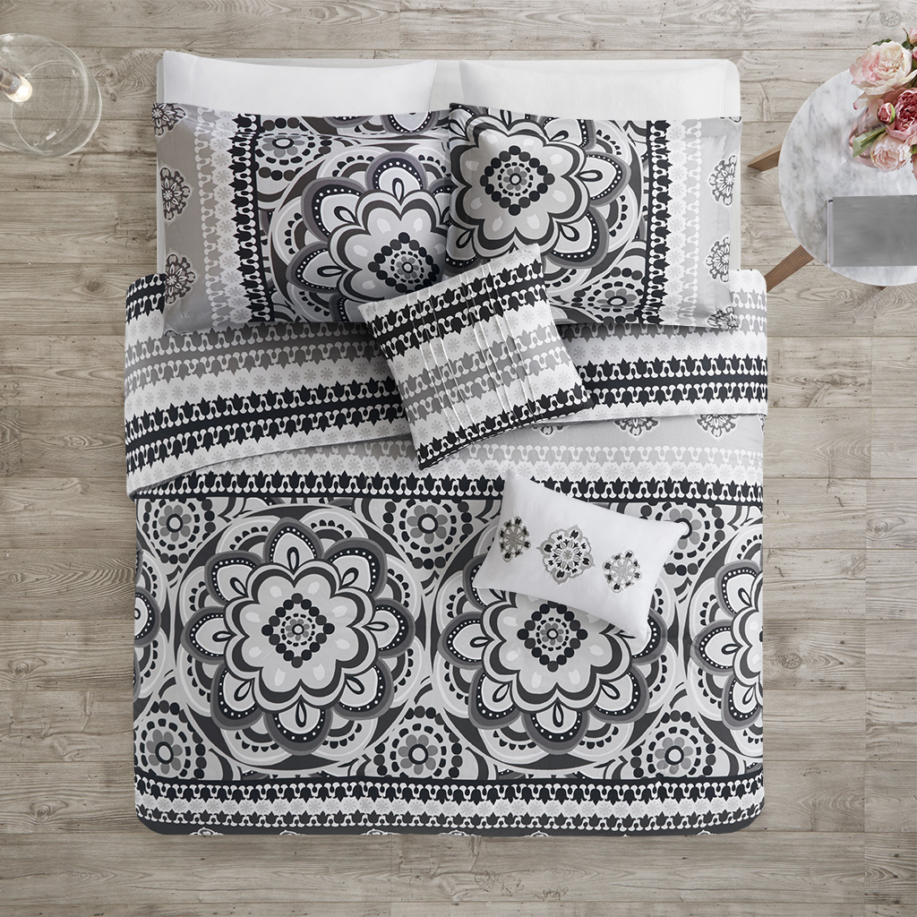 

510 Design - Neda 5 Piece Reversible Print Duvet Set - Charcoal - King/Cal King