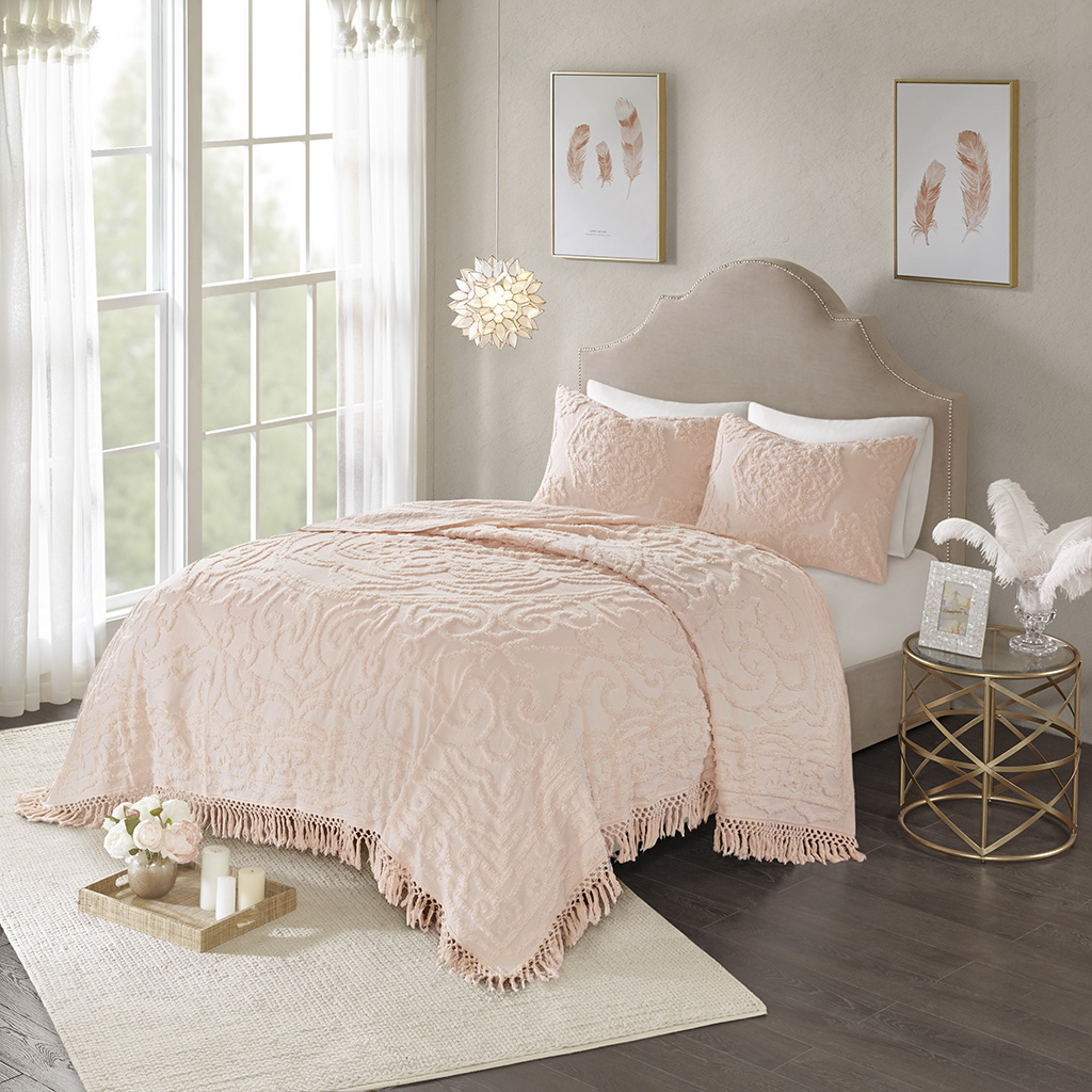 

Madison Park - Laetitia 3-Piece Tufted Cotton Chenille Medallion Fringe Coverlet Set - Blush - King/Cal King