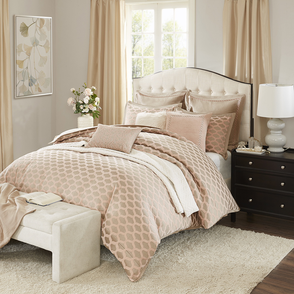 

Madison Park Signature - Romance Comforter Set - Pink - King