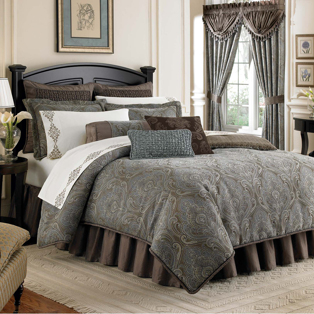 

Robert Allen - Sebastian Comforter Set - Blue - Cal King