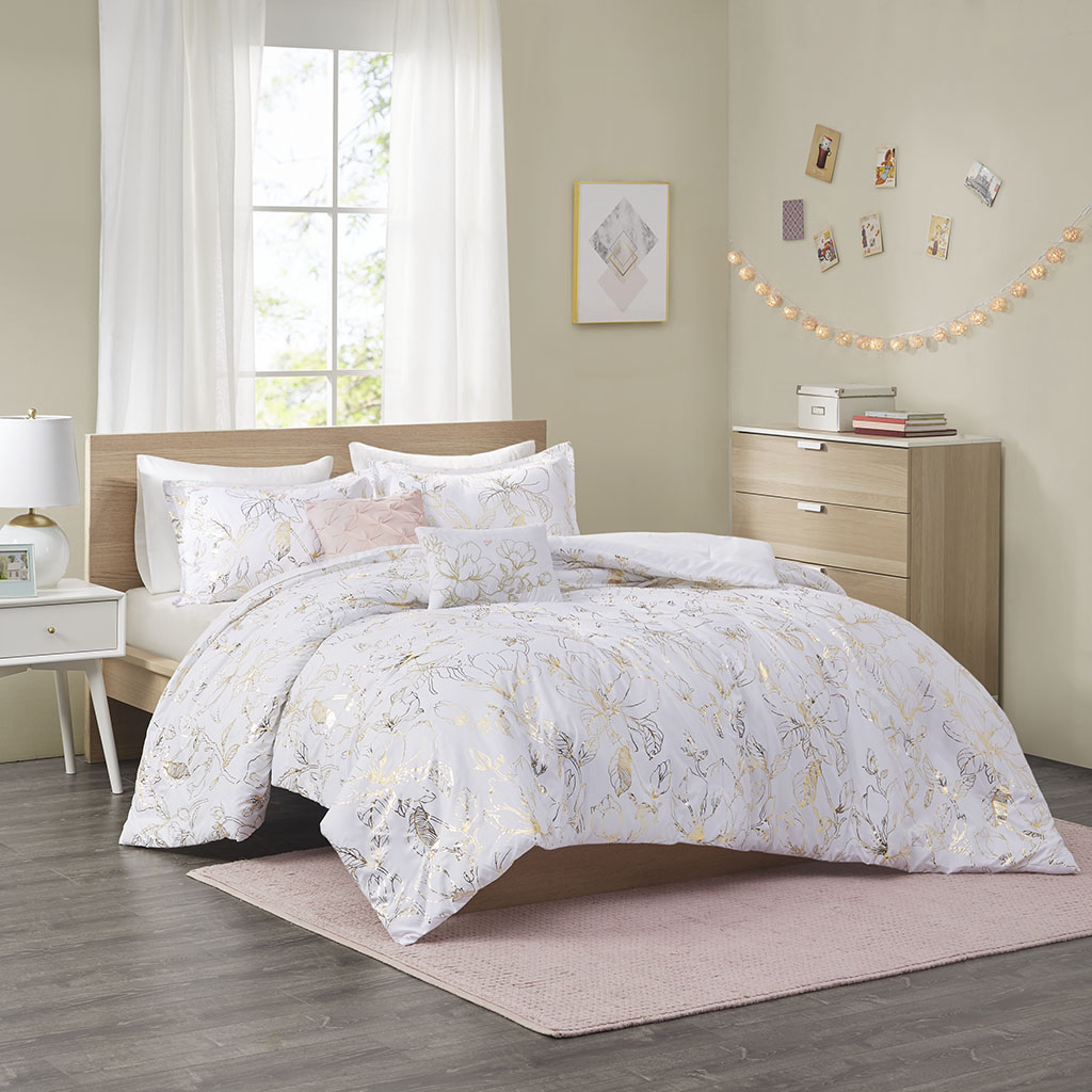 

Intelligent Design - Magnolia Metallic Printed Floral Comforter Set - Gold - Twin/Twin XL