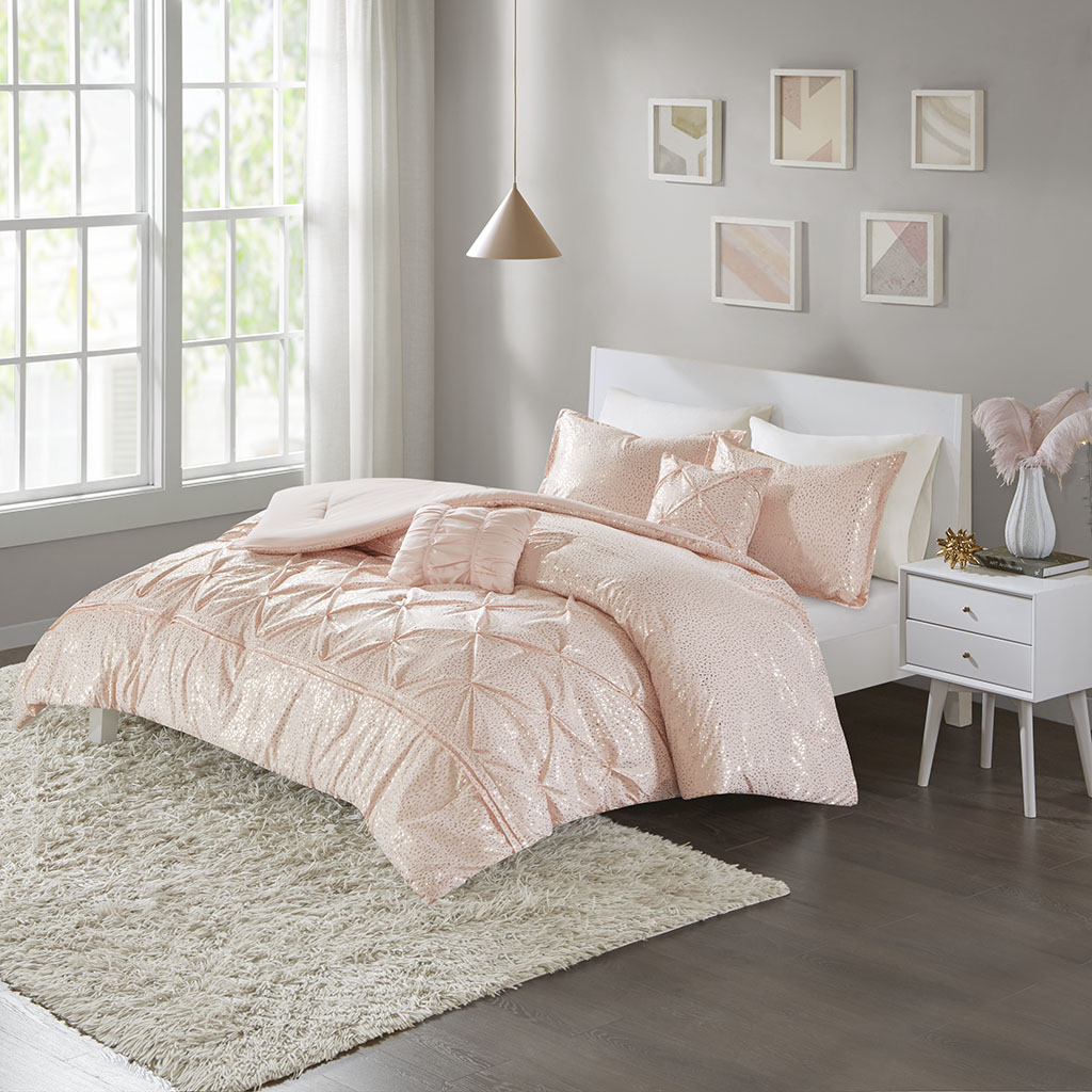 

Intelligent Design - Adele Metallic Comforter Set - Blush/Gold - Full/Queen