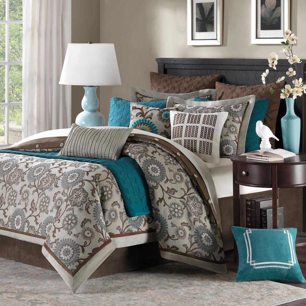 

Hampton Hill - Bennett Place Duvet Style Comforter Set - Multi - King