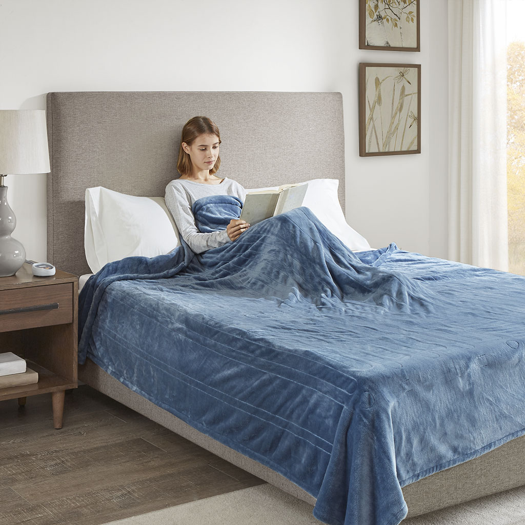 

Beautyrest - Heated Plush Blanket - Sapphire Blue - Twin