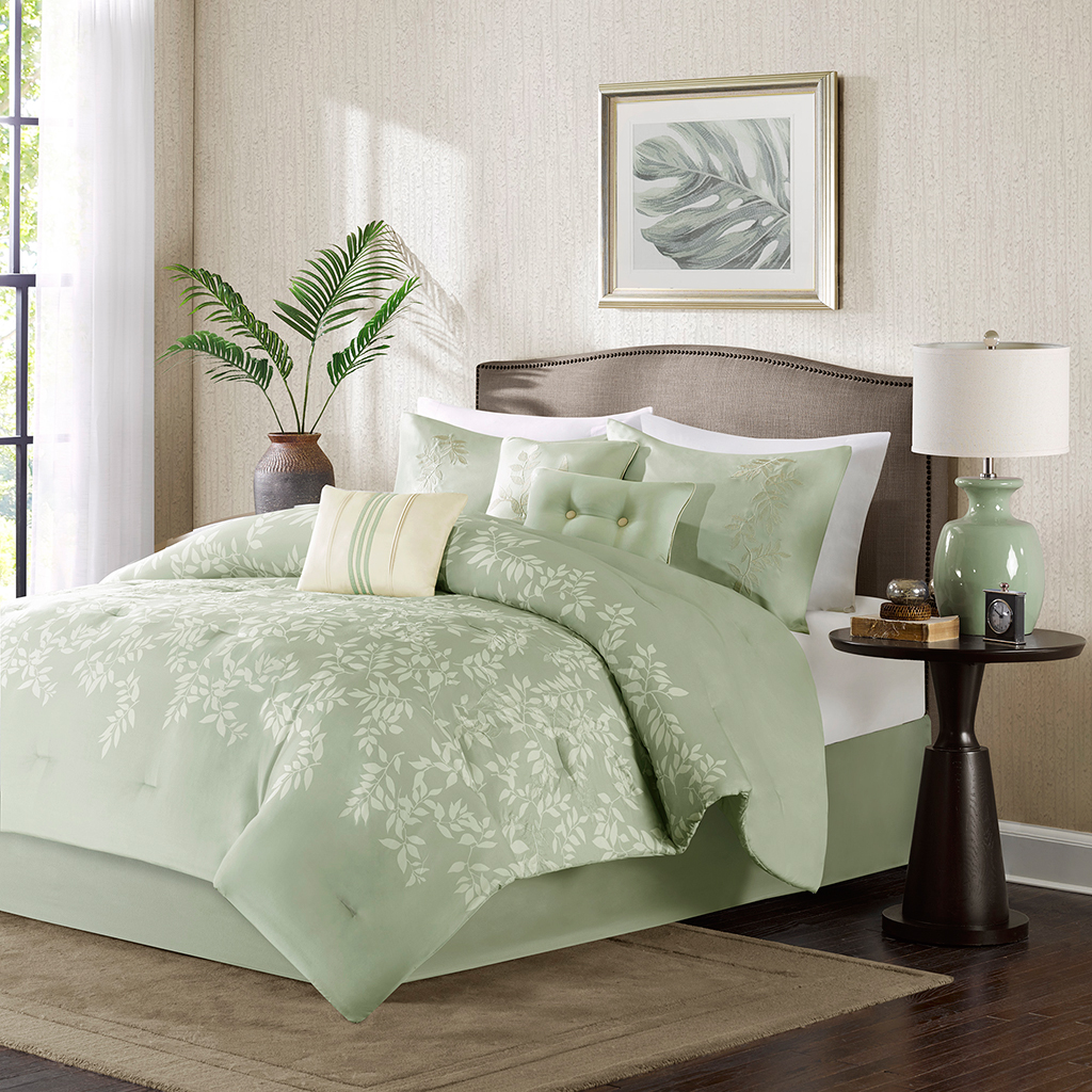 

Madison Park - Flora 7 Piece Comforter Set - Green - King