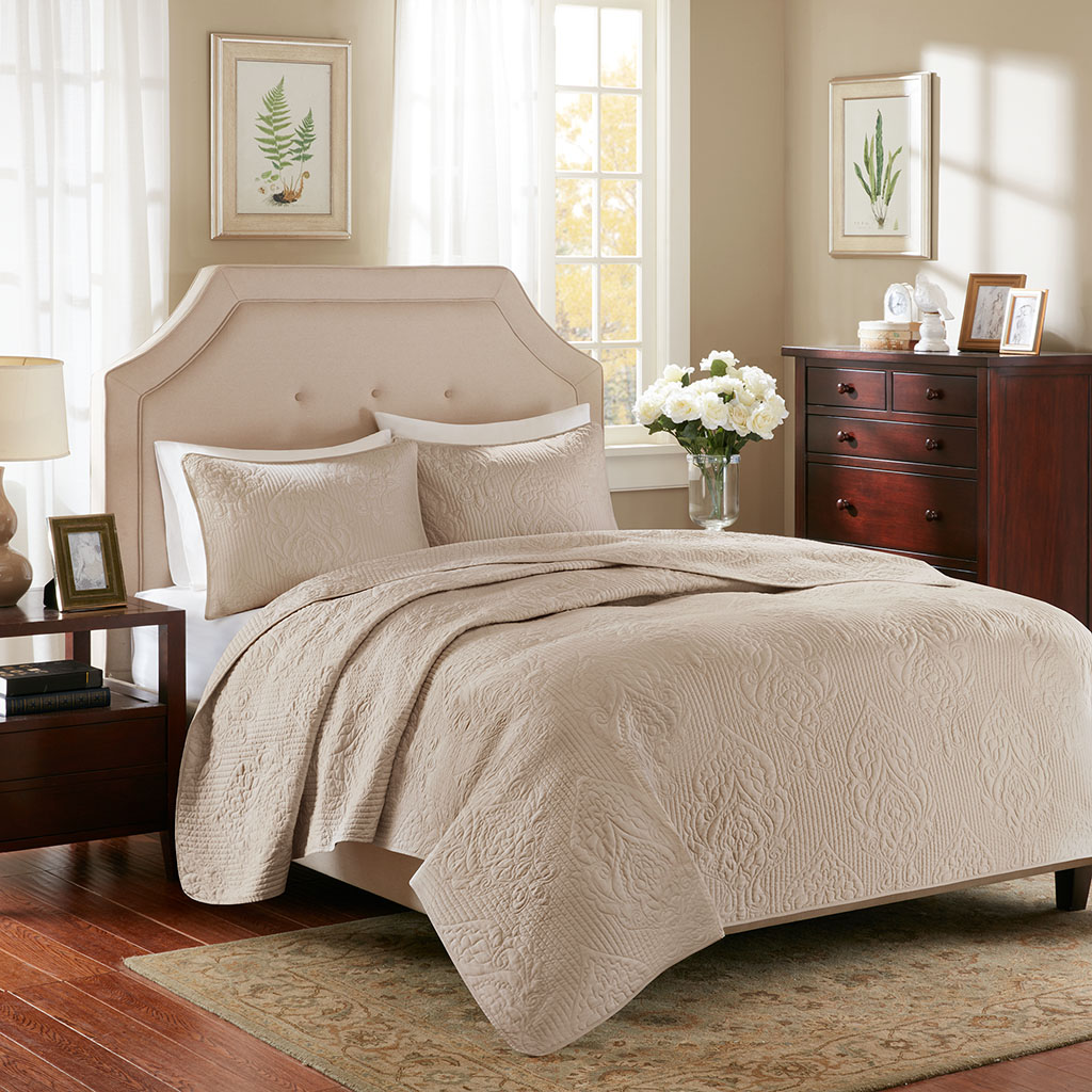 

Madison Park - Montague Coverlet Mini Set - Khaki - Full/Queen