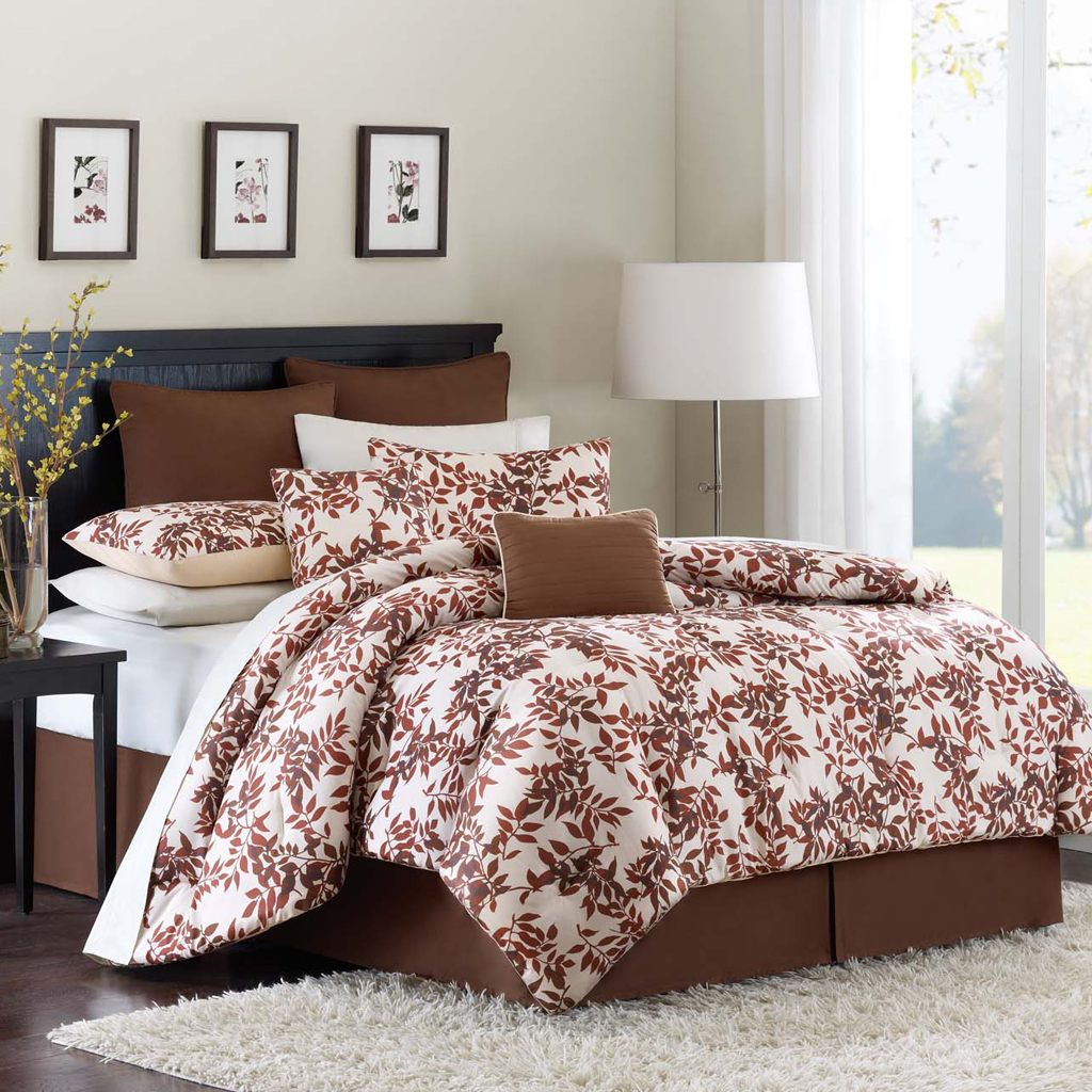 

Avenue 8 - Foliage Comforter Set - Red - Twin