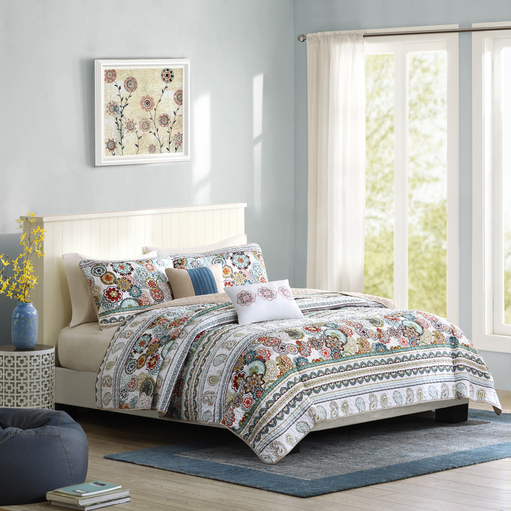 

Intelligent Design - Tamira Reversible Coverlet Set - Multi - Full/Queen