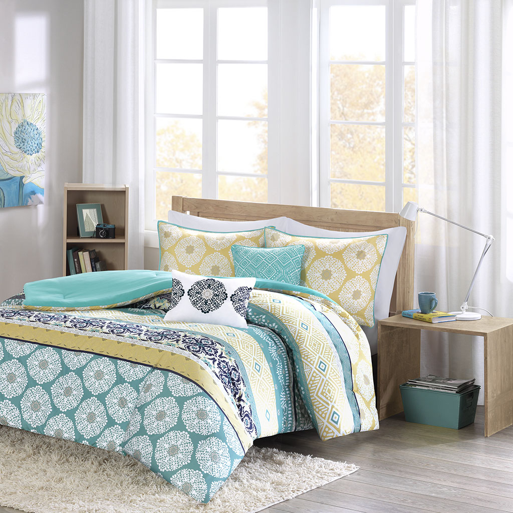 

Intelligent Design - Arissa Comforter Set - Green - Twin/Twin XL