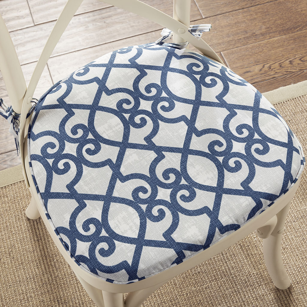 

Madison Park - Daven Fretwork 3M Scotchgard Indoor/Outdoor Chair Pad Pair - Navy - 16x17x1