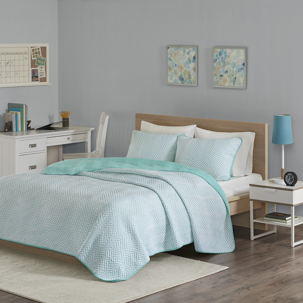 

Intelligent Design - Lizzie Cotton Blend Jersey Knit Quilt Set - Aqua - Full/Queen