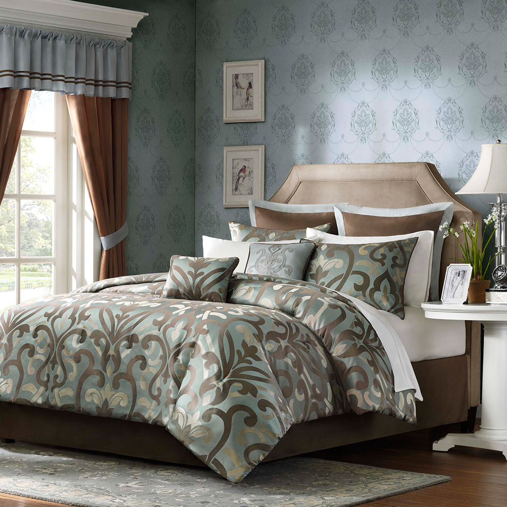 

Avenue 8 - Camille 24 Piece Comforter Set - Blue - King