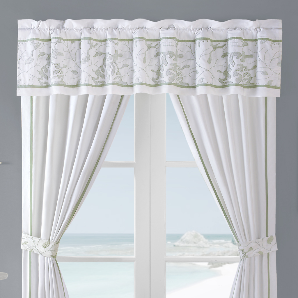 

Harbor House - Brisbane Window valance - White - 48x16