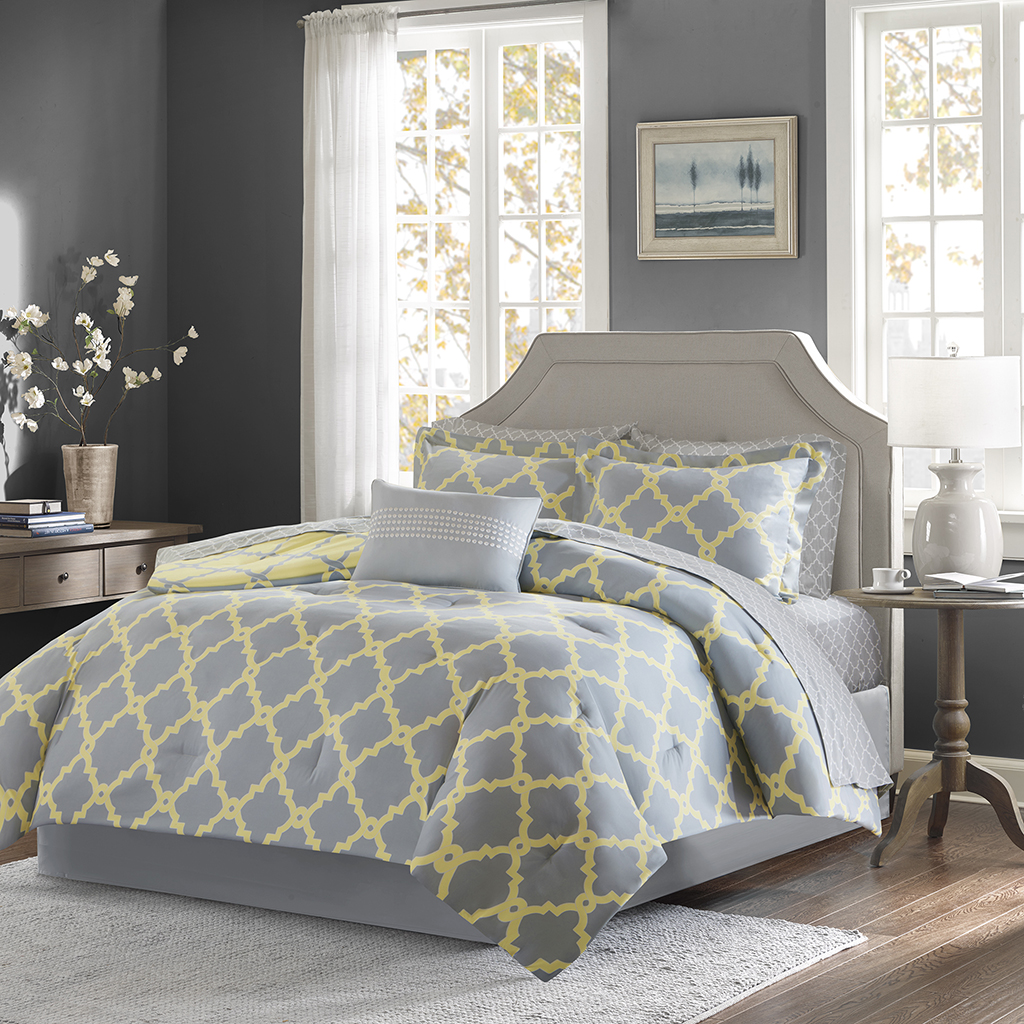 

Madison Park Essentials - Merritt Reversible Complete Comforter and Cotton Sheet Set - Grey/Yellow - Queen