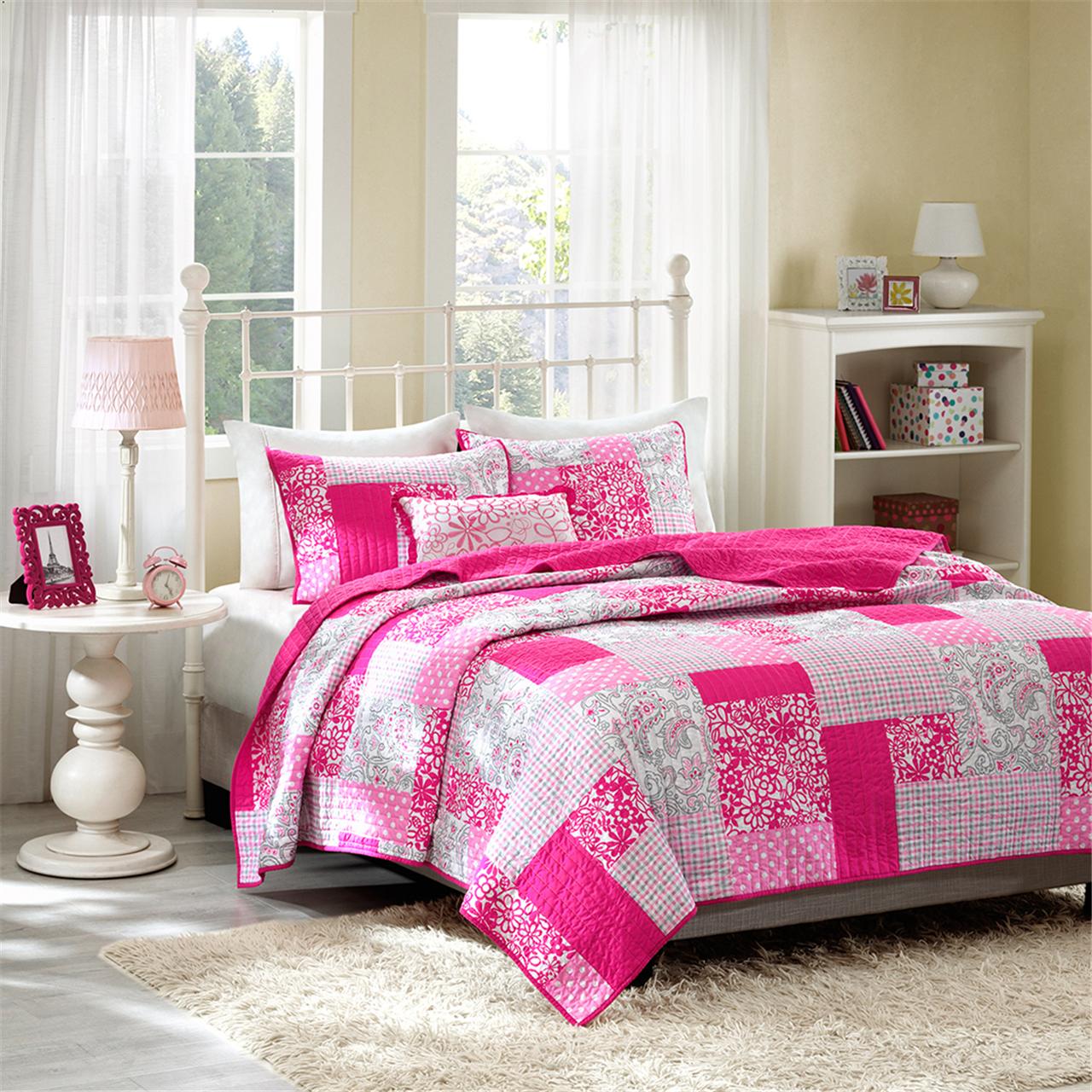 

Mi Zone - Abbey Reversible Coverlet Set - Pink - Full/Queen