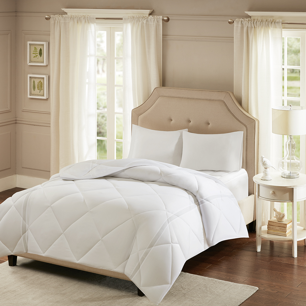 

Smart Cool by Sleep Philosophy - Smart Cool Microfiber Coolmax Down Alternative Comforter - White - Twin