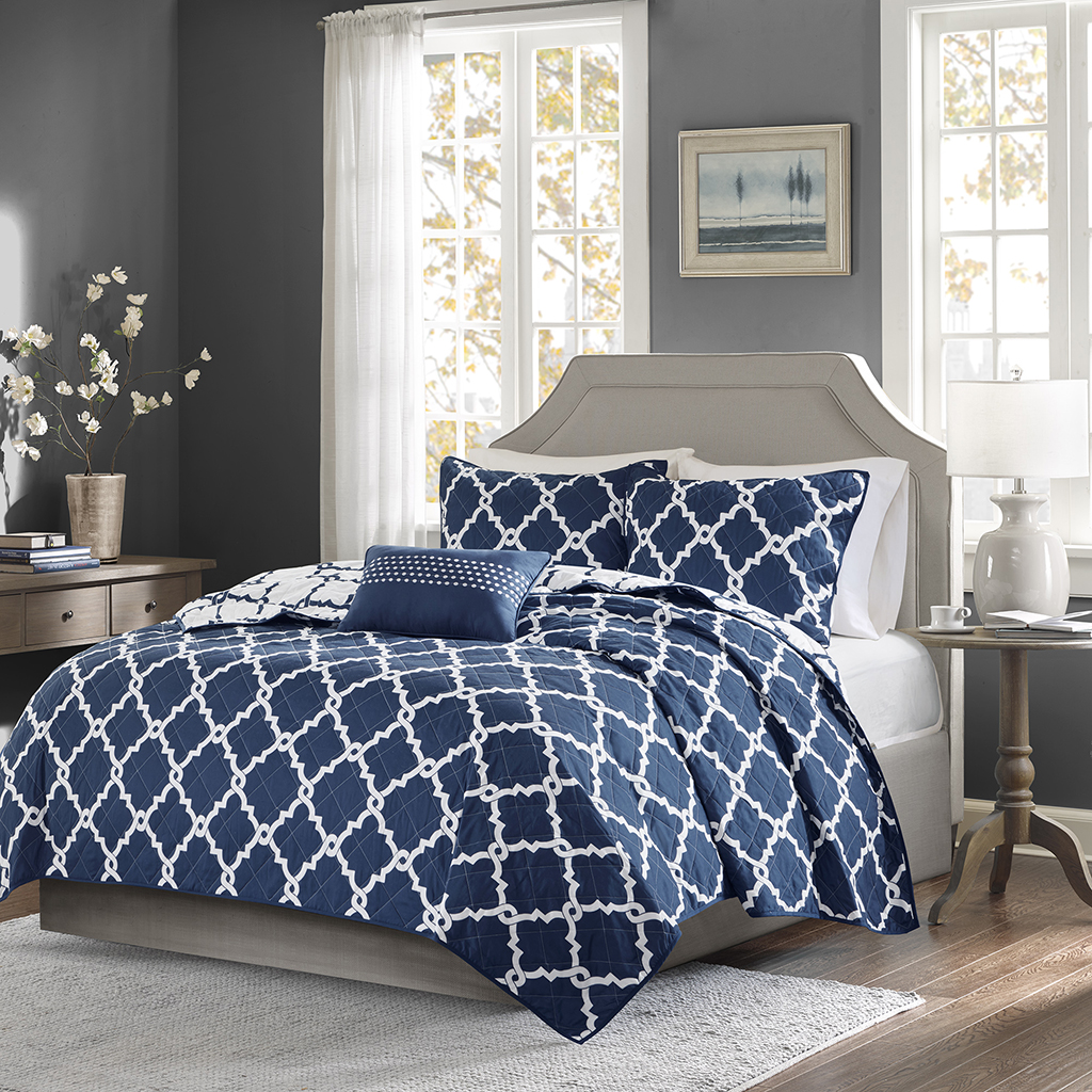 

Madison Park Essentials - Merritt 4 Piece Reversible Coverlet Set - Navy - Full/Queen