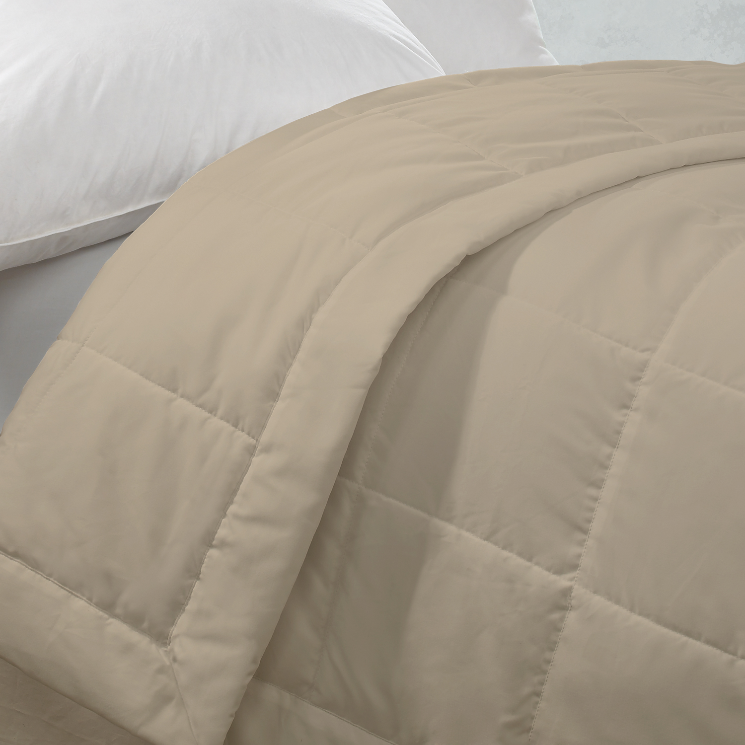 

Comfort Classics - Essential Home Microfiber Blanket - Beige - King