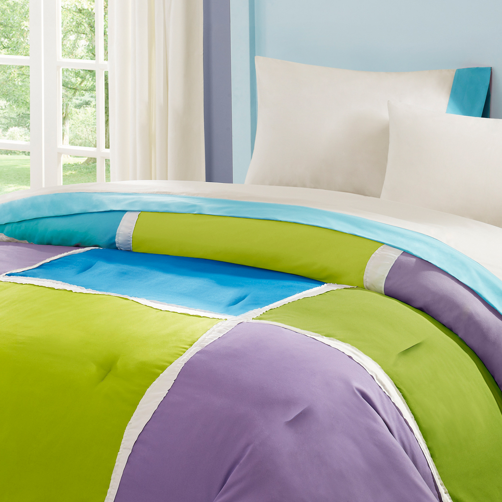 

On Your Own - Grid Purple Comforter - Purple - Twin