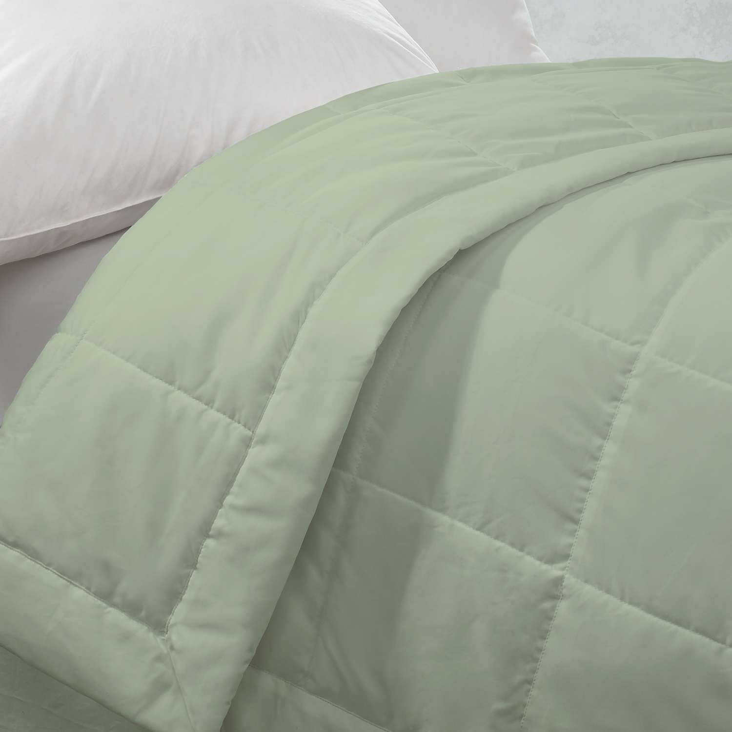 

Comfort Classics - Essential Home Down Alternative Blanket - Green - Full/Queen