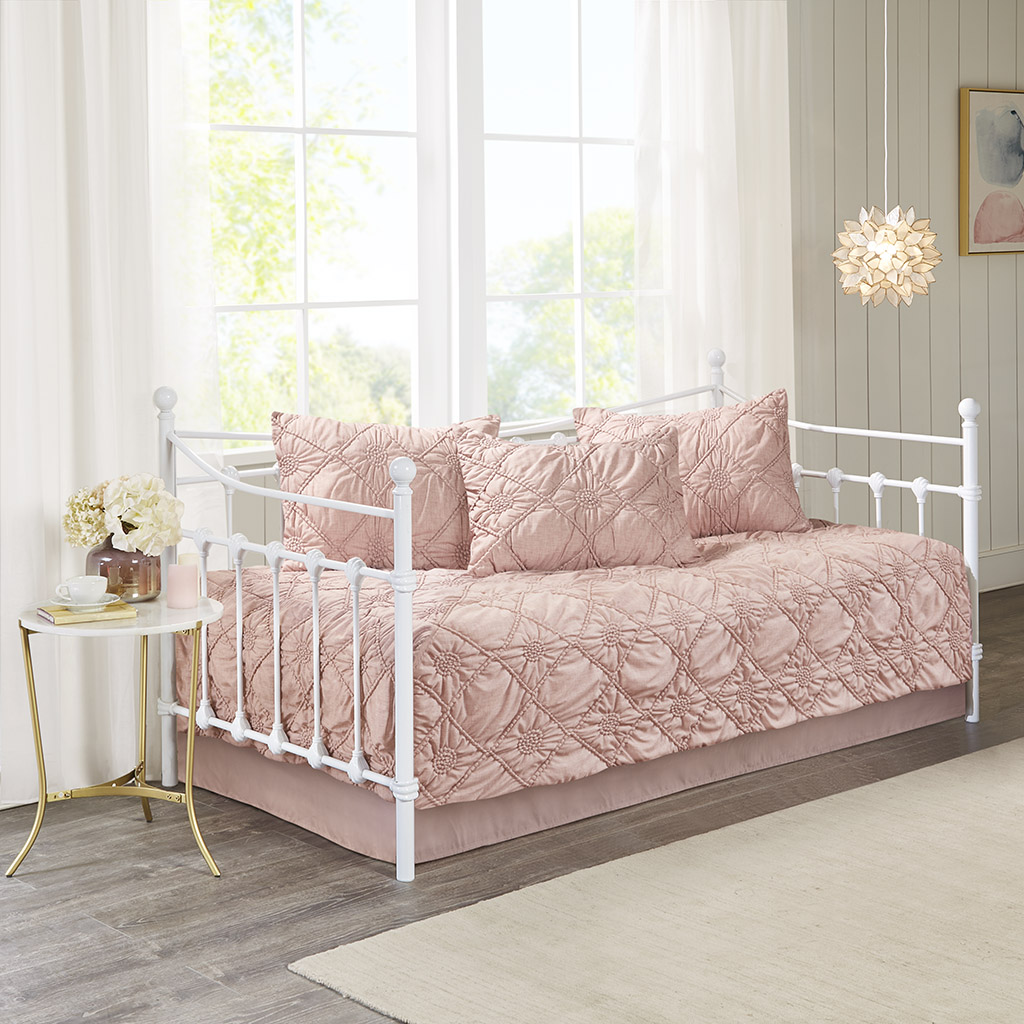 

Madison Park - Theresa 5 Piece Ruched Rosette Reversible Daybed Cover Set - Dusty Rose - Daybed