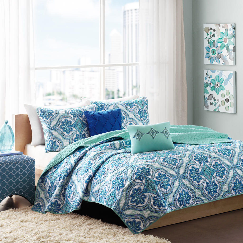 

Intelligent Design - Lionna Reversible Coverlet Set - Blue - Twin/Twin XL