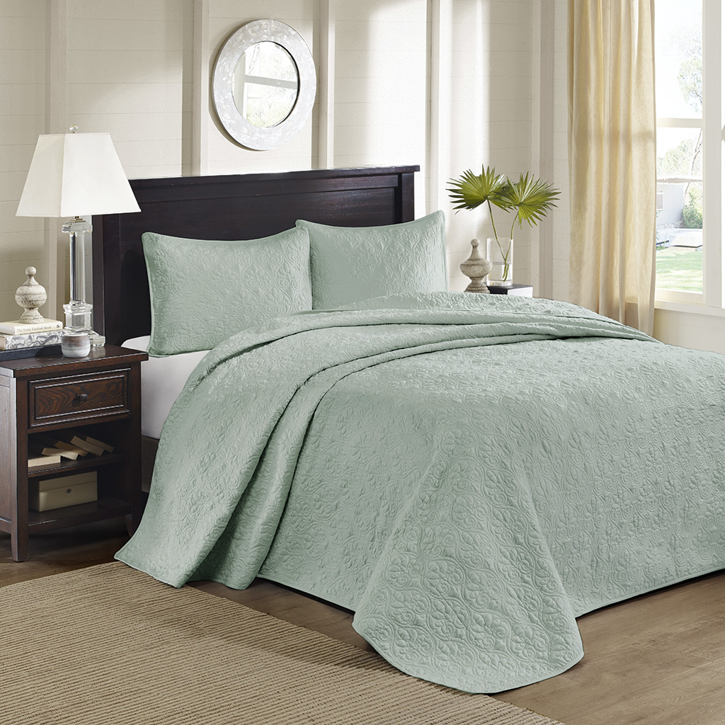 

Madison Park - Quebec Reversible Bedspread Set - Seafoam - Queen