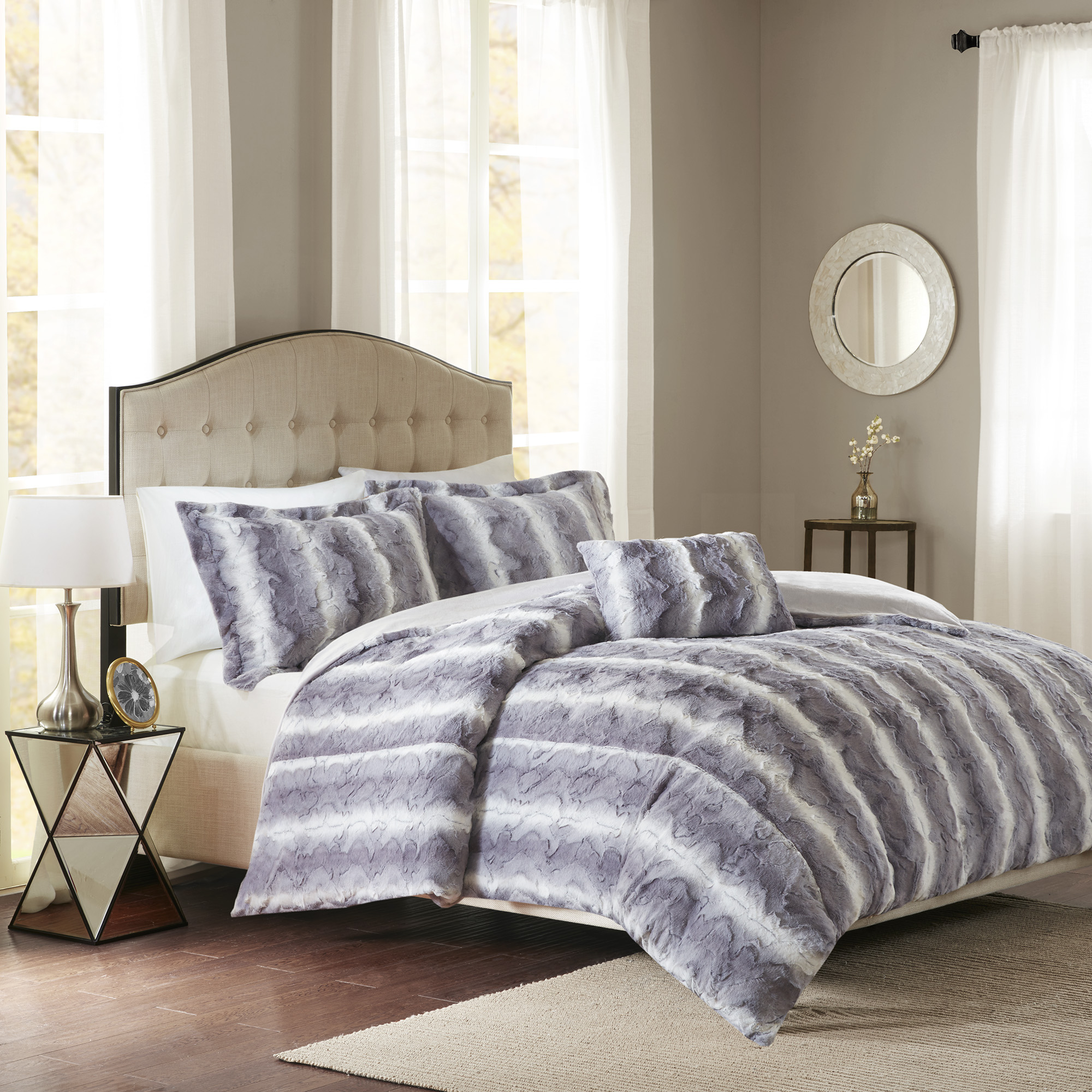 

Madison Park - Zuri Faux Fur Duvet Cover Set - Grey - Full/Queen
