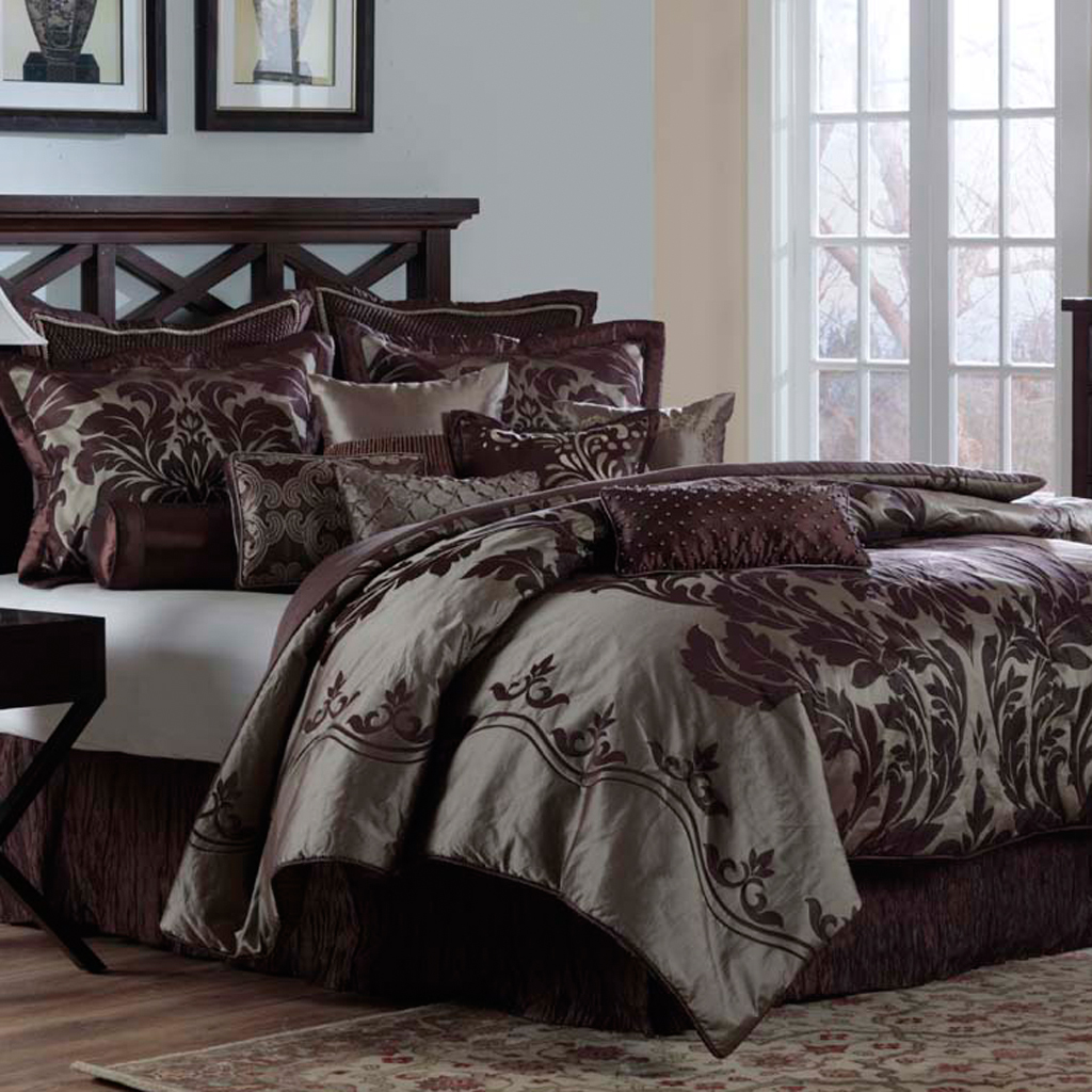 

Avenue 8 - Ellissa Comforter Set - Multi - Queen