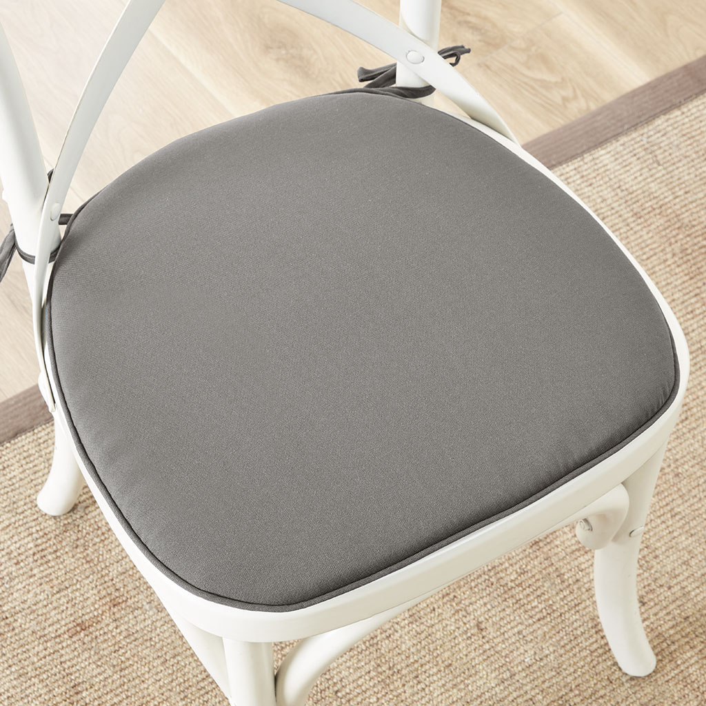 

Madison Park - Pacifica Solid 3M Scotchgard Indoor/Outdoor Chair Pad Pair - Taupe - 16x17x1