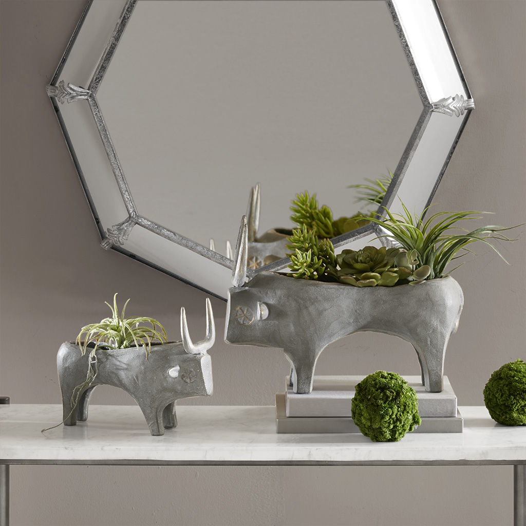 

Madison Park Signature - Bull Decor - Grey - Large