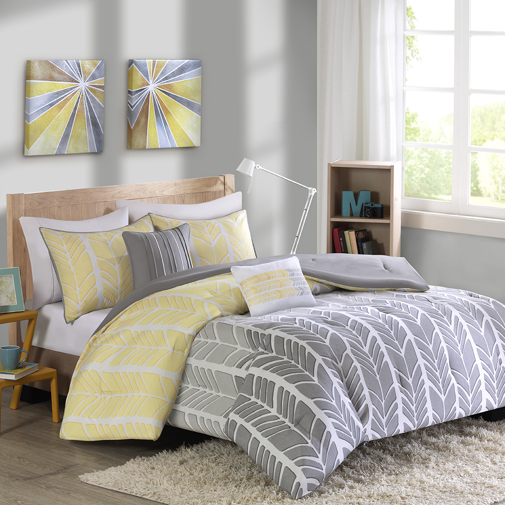 

Intelligent Design - Adel Comforter Set - Yellow - Full/Queen