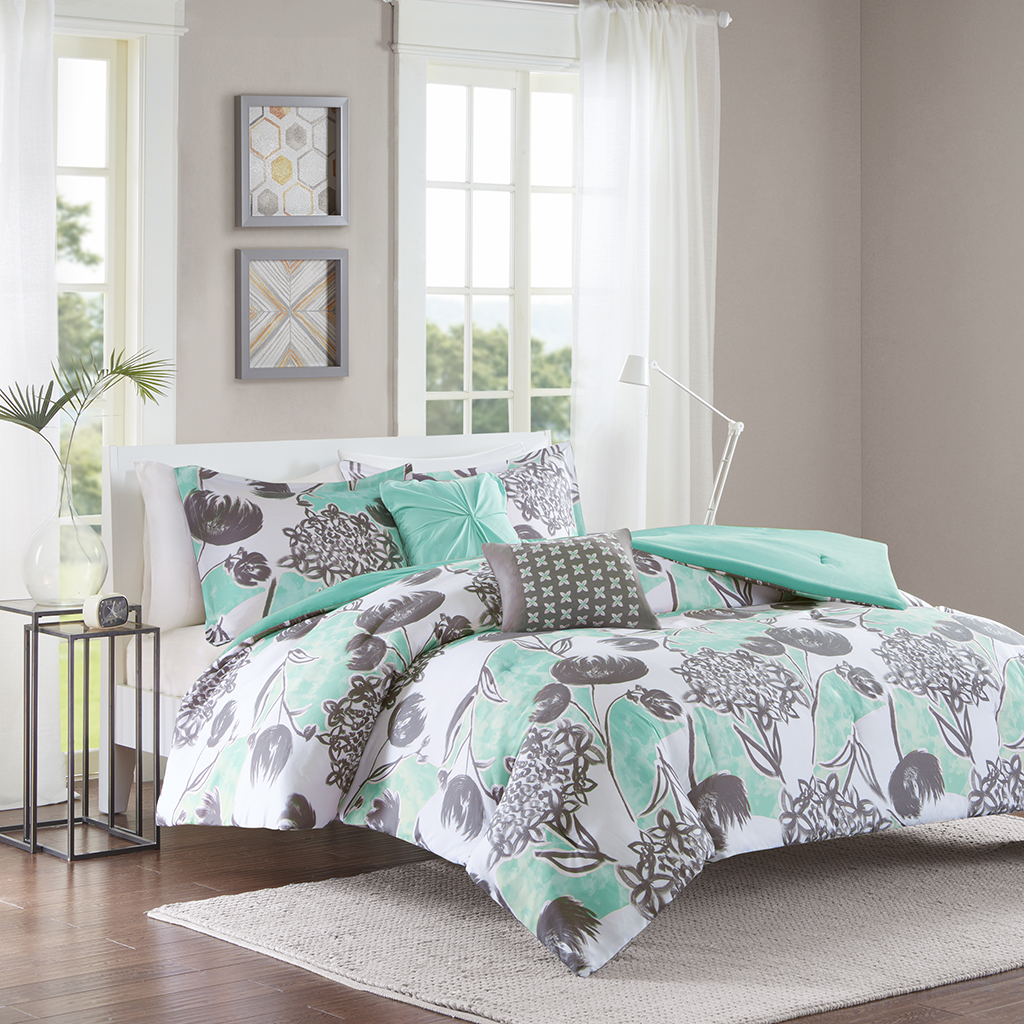 

Intelligent Design - Marie Comforter Set - Aqua - Full/Queen
