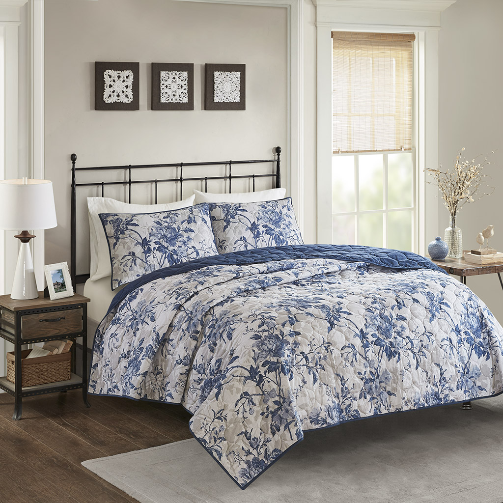 

Madison Park - Abigail 3 Piece Cotton Printed Reversible Coverlet Set - Navy - King/Cal King